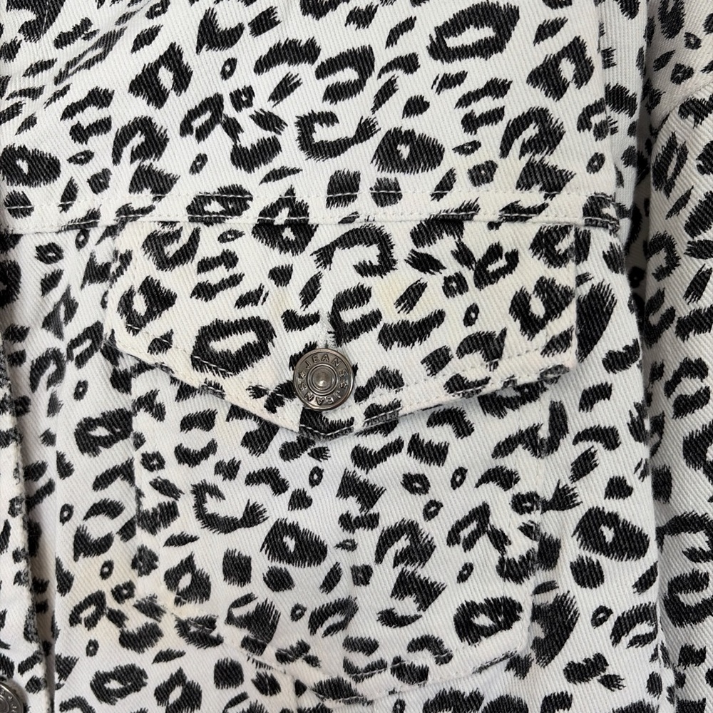 Cropped Leopard Print Denim Jacket - image 6